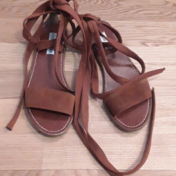 Only worn once! Steve  Madden lace up sandal - Picture 1 of 5